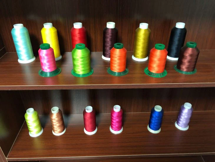 Pure Polyester Pagoda Šití Hedvábí Nízko elastické hedvábné výšivky nit